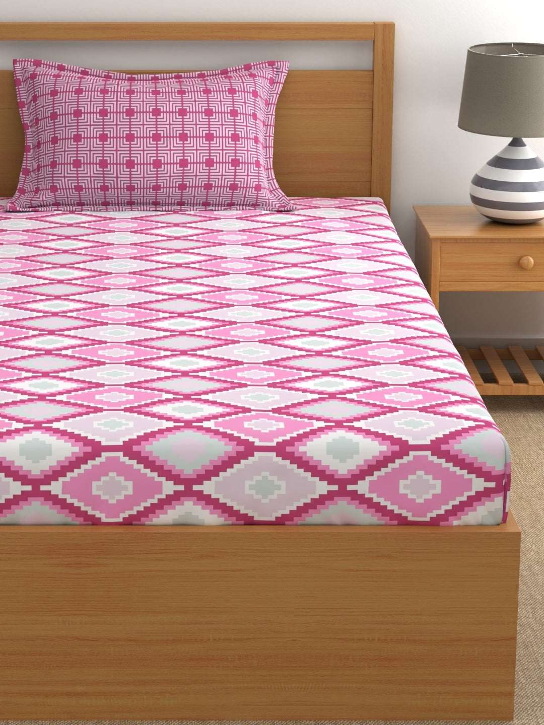 Home Ecstasy 100% Cotton Geometric Bedsheet Set | 140 TC | Light Pink