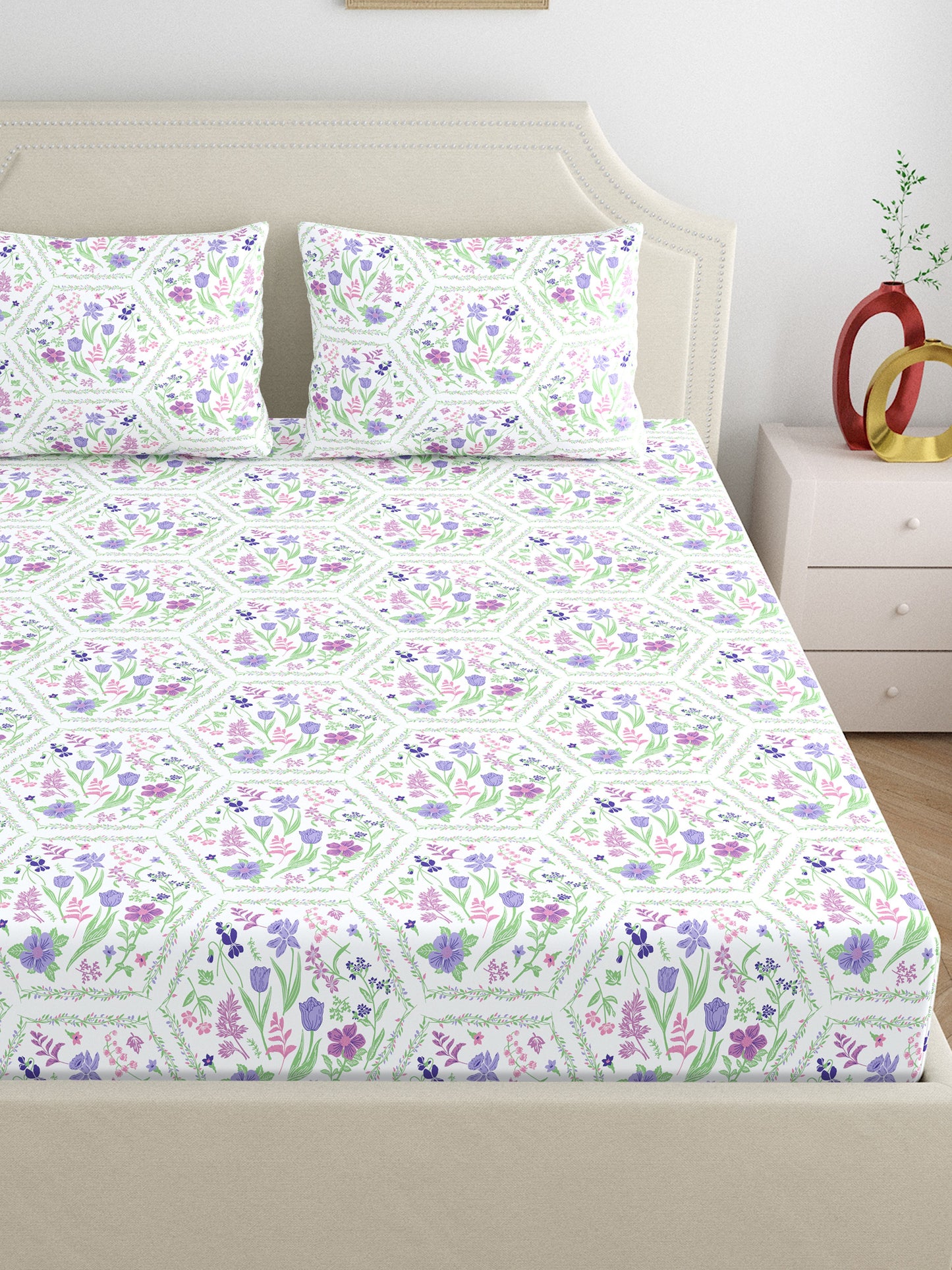 Dreamscape 100% Cotton Floral Bedsheet Set | 140 TC | Purple