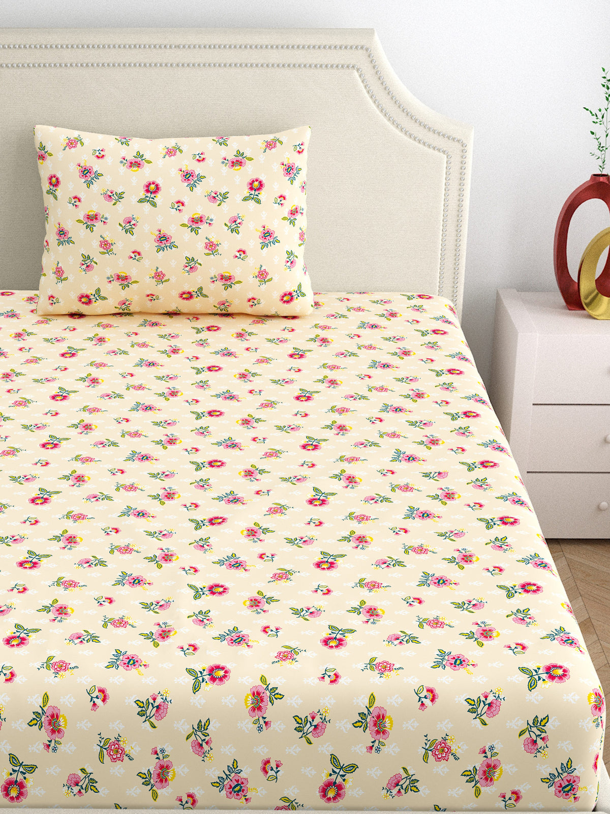 Dreamscape 100% Cotton 140 TC Floral Bedsheet Set - Colour: Beige
