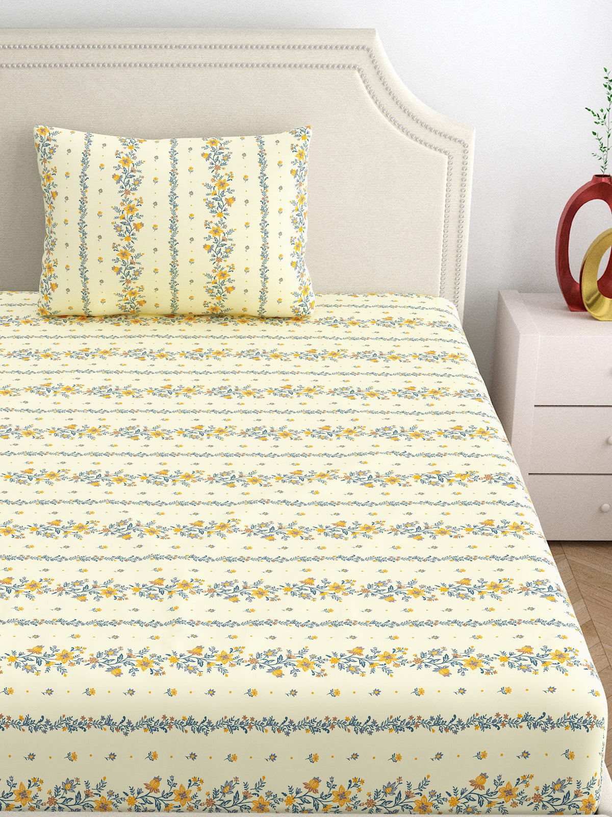 Dreamscape 100% Cotton 140 TC Floral Bedsheet Set - Colour: Yellow