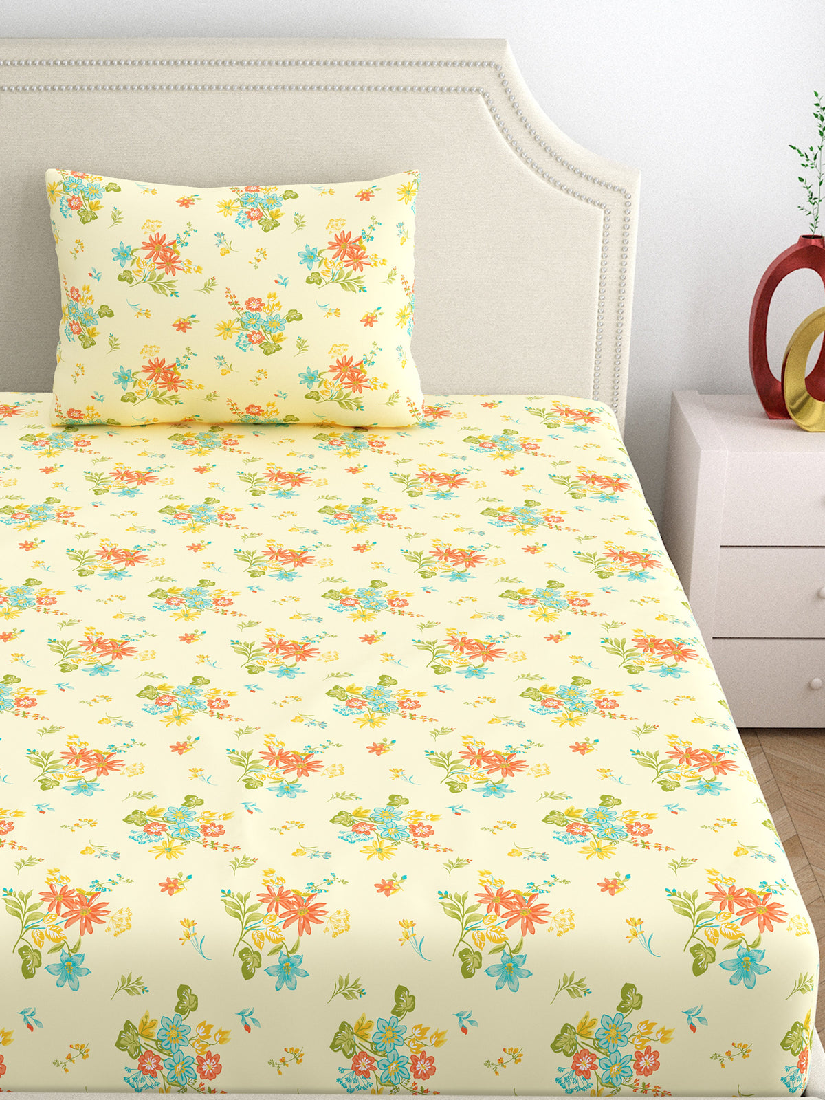 Dreamscape 100% Cotton 140 TC Floral Bedsheet Set - Colour: Cream