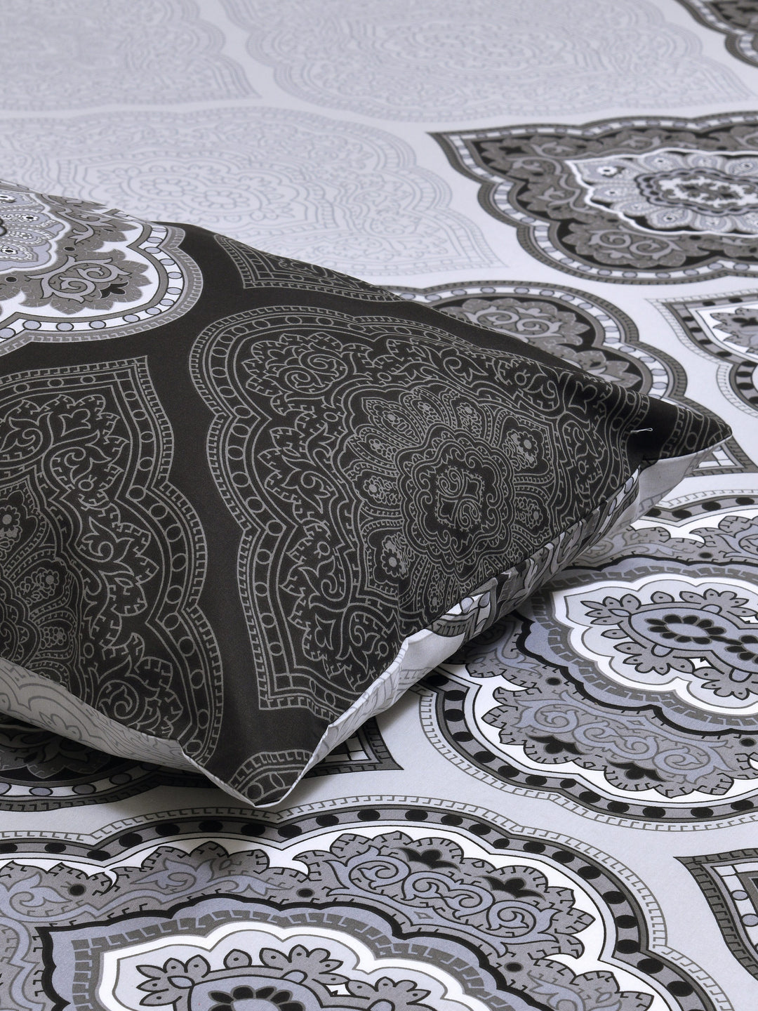 Dreamscape 100% Cotton Ethnic Bedsheet Set | 140 TC | Grey