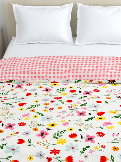 Home Ecstasy Wrinkle and Fade Resistant 150 GSM Floral Quilt (Comforter) - Colour: Off white & Peach