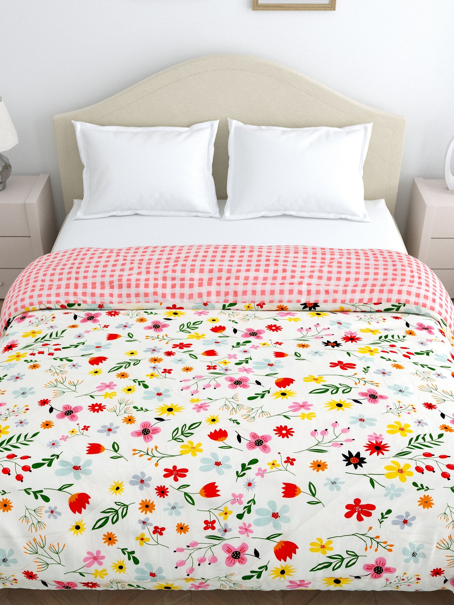 Home Ecstasy Wrinkle and Fade Resistant 150 GSM Floral Quilt (Comforter) - Colour: Off white & Peach
