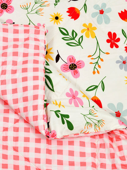 Home Ecstasy Wrinkle and Fade Resistant 150 GSM Floral Quilt (Comforter) - Colour: Off white & Peach