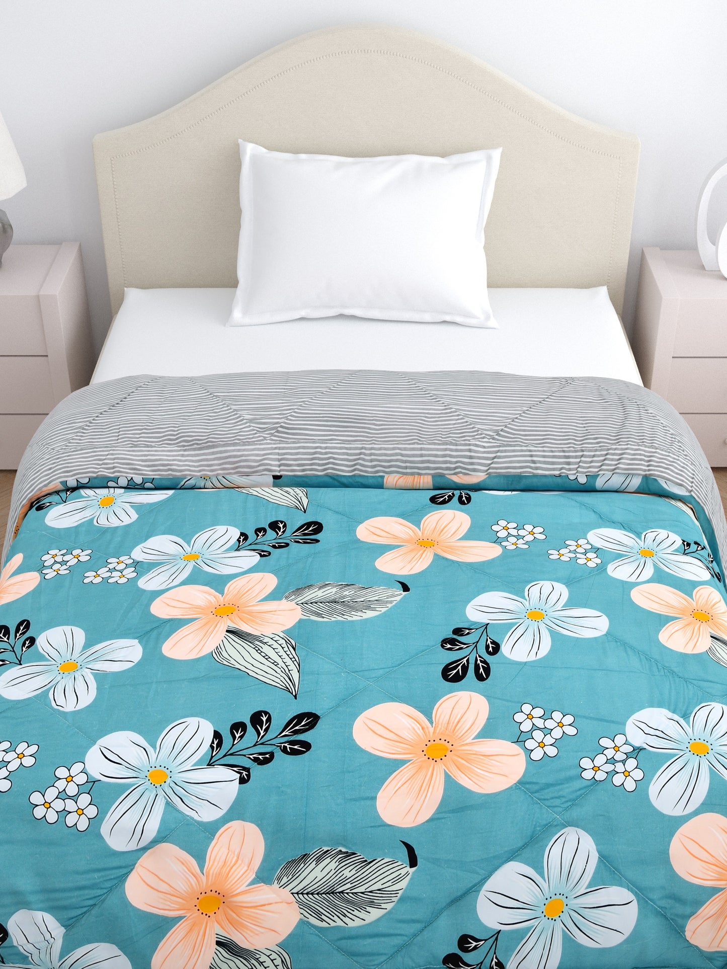 Home Ecstasy Wrinkle and Fade Resistant 150 GSM Floral Quilt (Comforter) - Colour: Teal & Black