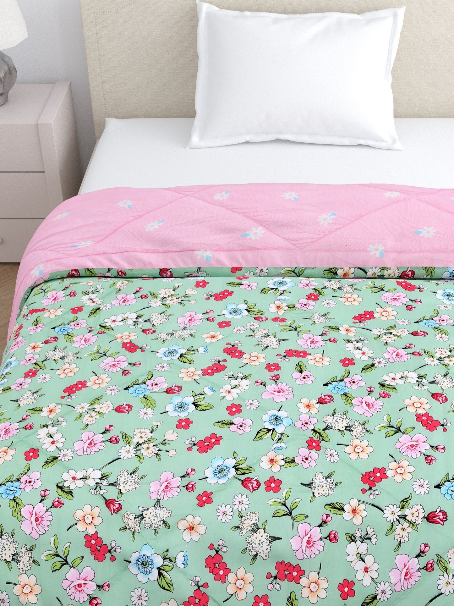 Home Ecstasy Wrinkle and Fade Resistant 150 GSM Floral Quilt (Comforter) - Colour: Green & Pink
