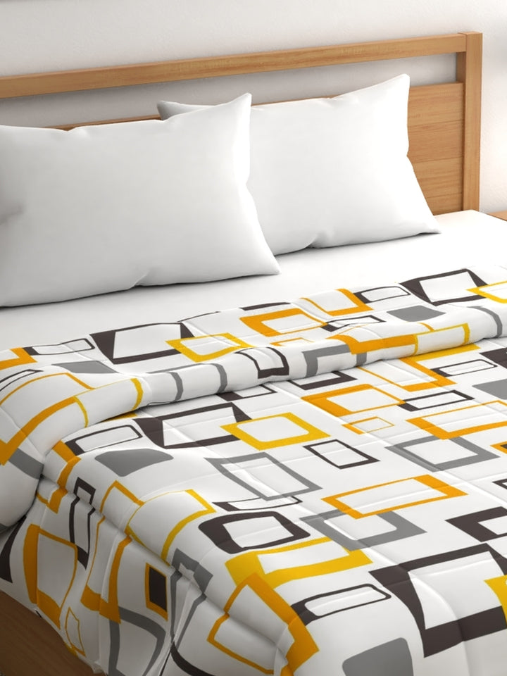 Home Ecstasy 100% Cotton 200GSM Geometric Comforter